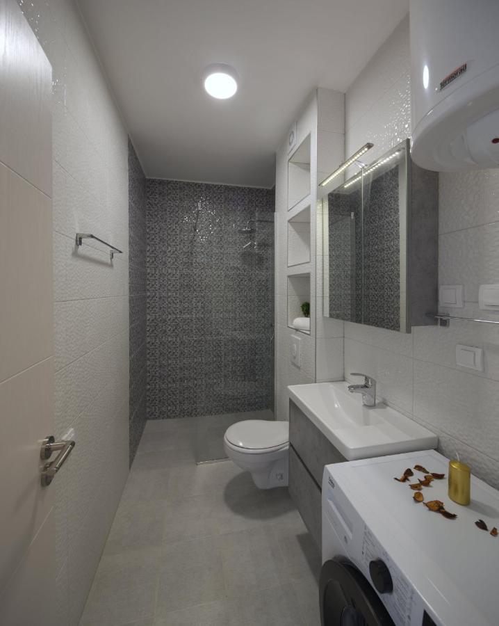 Apartments Step コトル エクステリア 写真